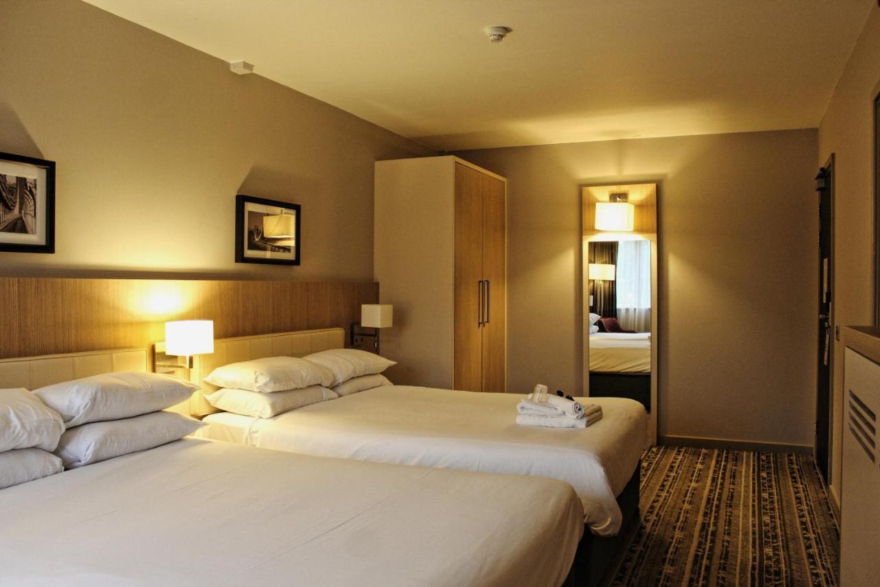 แลงคาสเตอร์ โฮเต็ล แอนด์ สปา Hotel อักซ์บริดจ์ ภายนอก รูปภาพ